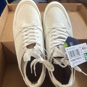 Steve Madden men’s p-sonny lite white sneakers size 10, 11 NWT